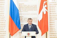 Андрей Бочаров вручил госнаграды жителям Волгоградской области