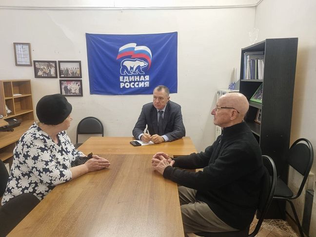 Игорь Романов провел прием граждан