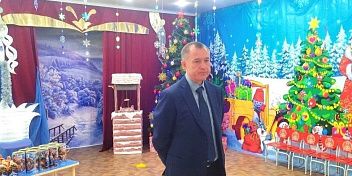 Игорь Романов поздравил юных волгоградцев с наступающим Новым годом