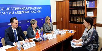 В Волгограде прошел единый прием по вопросам здравоохранения, приуроченный ко дню рождения партии «Единая Россия»