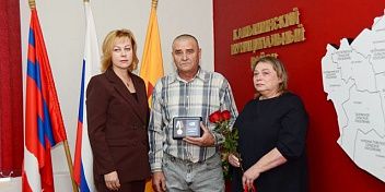 Бодосову Василию Васильевичу вручена медаль "Отец солдата"