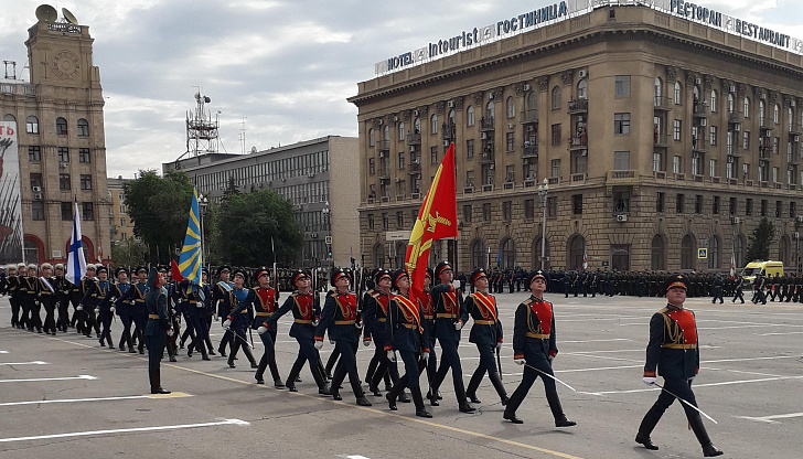 На главной площади города-героя состоялся военный парад в честь Великой Победы 