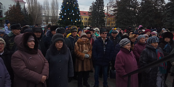 Депутат Волгоградской облдумы Владимир Иванов  посетил митинг за доступную медицину  