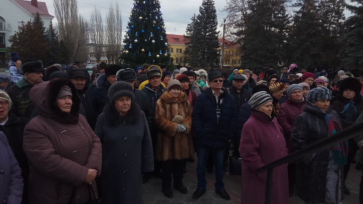 Депутат Волгоградской облдумы Владимир Иванов  посетил митинг за доступную медицину  