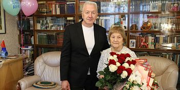 Александр Блошкин поздравил с днем рождения Хельви Латту