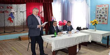 Жители Краснооктябрьского и Рахинского поселений обсудили актуальные вопросы развития территорий