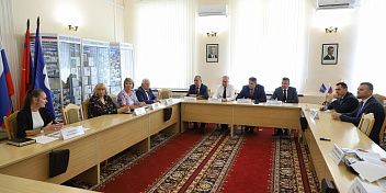 В областной Думе представлен доклад о противодействии коррупции