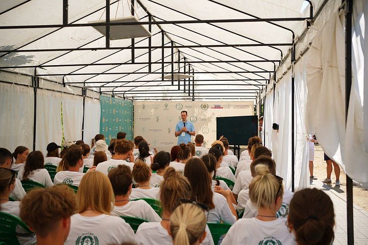  «Возможности у вас безграничные»: Владимир Шкарин  рассказал студентам об их профессиональных перспективах
