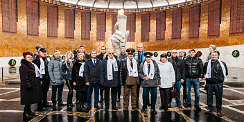 Евгений Кареликов принял участие в акции памяти, посвященной Дню Победы советских войск в Сталинградской битве 