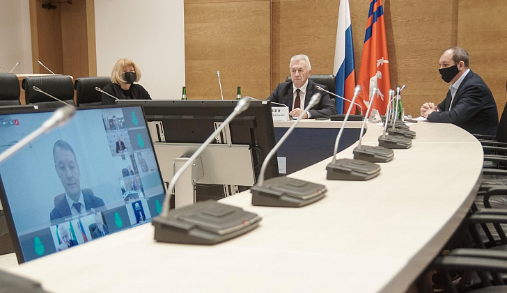 Региональные парламентарии приняли участие в работе комиссии законодателей при Федеральном Собрании России