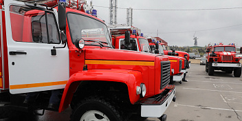 Сельские районы Волгоградской области получили новые пожарные машины