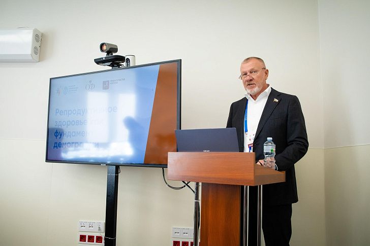 Сенатор РФ Сергей Горняков принял участие в дискуссии Форума социальных инноваций регионов