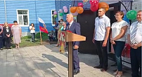 Александр Блошкин поздравил учащихся Панфиловской средней школы с началом учебного года