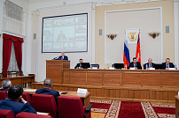 Региональная власть чествовала лучших работников муниципалитетов