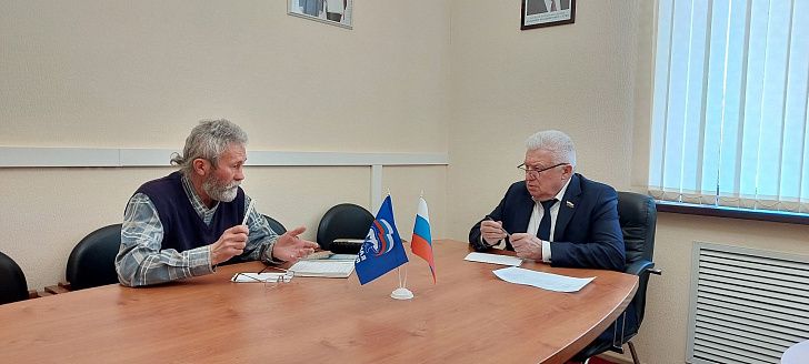 Александр Шевченко провел личный и дистанционный приёмы граждан
