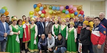 Работники сферы ЖКХ принимают поздравления