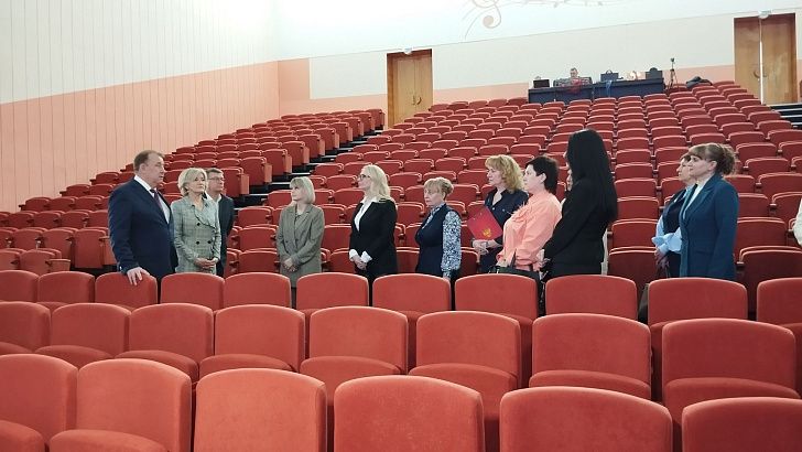 Парламентарии и общественники рассмотрели вопросы развития муниципальных учреждений культуры