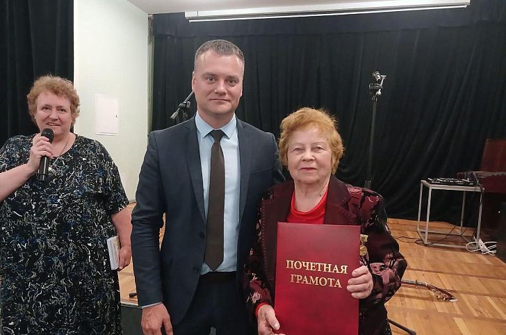 В рамках празднования 80-летия Великой Победы  Евгений Кареликов встретился с детьми Сталинграда