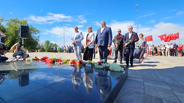 Память о подвиге народа – наш долг и ориентир в борьбе за мирное будущее