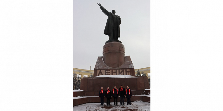 Депутаты-коммунисты Волгоградской областной Думы почтили память В.И. Ленина