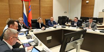 Парламентский комитет рассмотрел проект бюджета по направлениям молодежной политики и спорта 