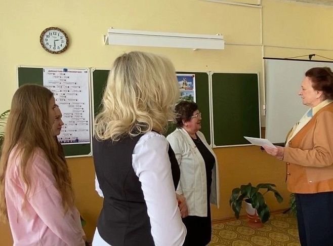 Юные таланты из Фроловского района отправятся на престижный форум в Санкт-Петербург благодаря поддержке руководителя фракции КПРФ Волгоградской областной Думы Тамары Головачевой