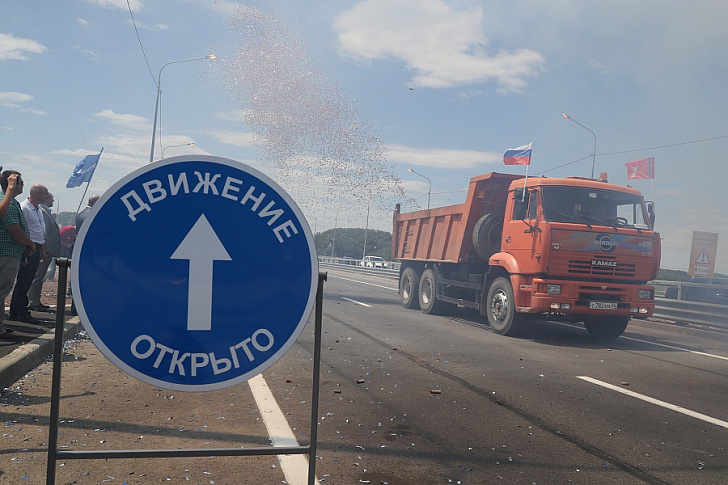 В Волгоградской области открыто движение по мосту через Ахтубу 
