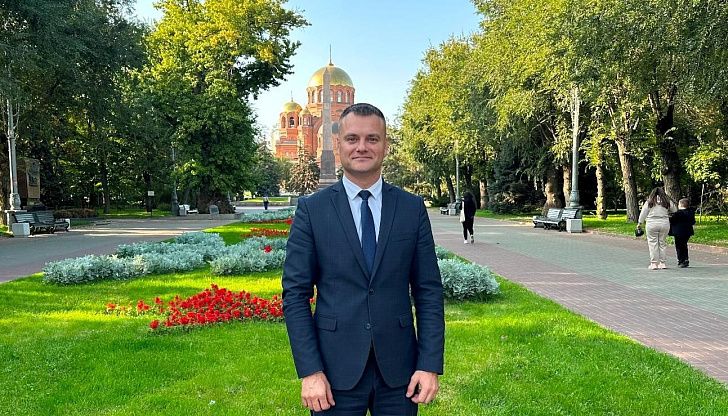 Поздравление Евгения Кареликова с Днем учителя