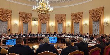 Федеральные и региональные парламентарии обсудили вопросы обращения с твердыми коммунальными отходами