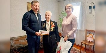 Татьяна Распутина посетила калачевских ветеранов Великой Отечественной войны