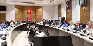 Доходы и расходы областного бюджета на 2024 год предлагается увеличить более чем на 14 млрд рублей