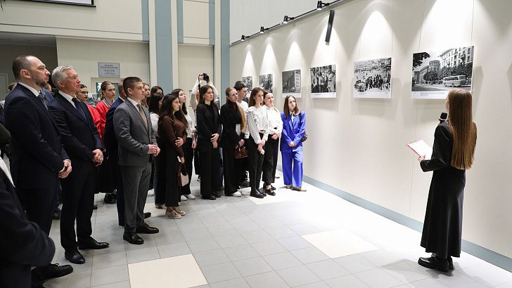 В Волгограде открылась фотовыставка «Освобождение. Путь к Победе. Восстановление Европы»