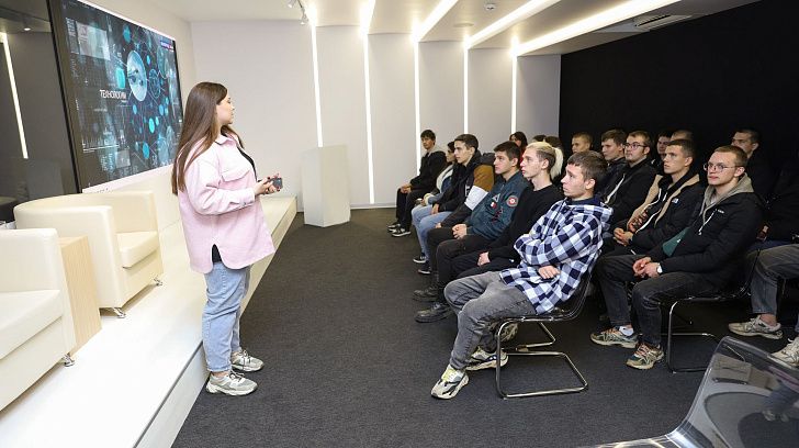 Студенты из Жирновска побывали на одном из крупнейших предприятий региона