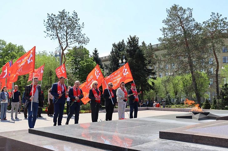 В Сталинграде и области накануне Великой Победы прошли возложения и памятные акции