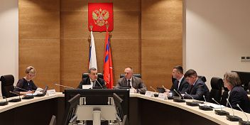 Нарушителей правил движения через железнодорожные пути предлагается лишать водительских прав
