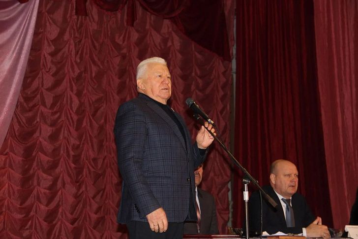 Александр Шевченко посетил отчет главы Нижнедобринского сельского поселения