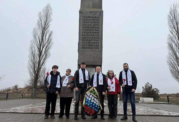 Партия пенсионеров встречает 82-ю годовщину победы в Сталинградской битве