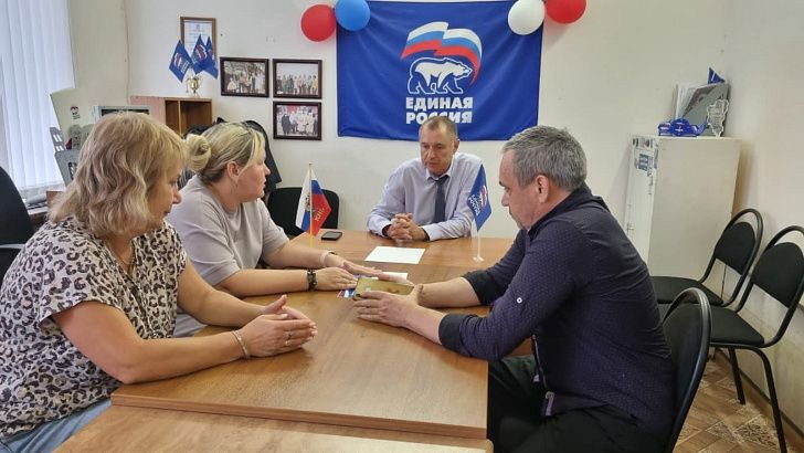 Игорь Романов провёл прием граждан по вопросам правовой поддержки