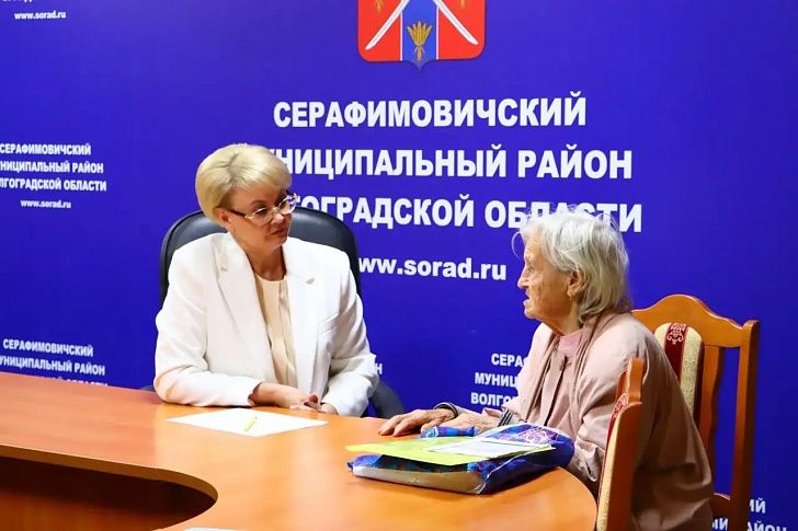 Депутат Лариса Гордиенко провела прием граждан в Серафимовичском районе