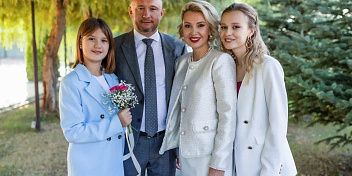 Поздравление Михаила Струка с Международным женским днем