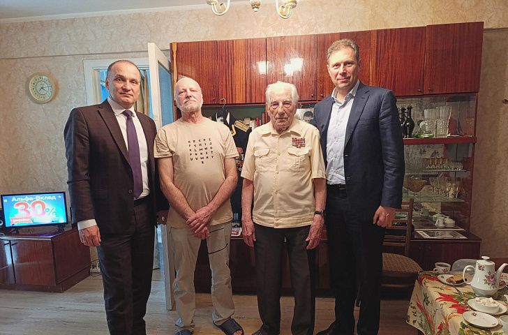 Станислав Коротков встретился с ветераном