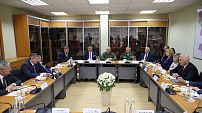 Глава региона обсудил с областным советом ветеранов вопросы подготовки к 80-летию Великой Победы