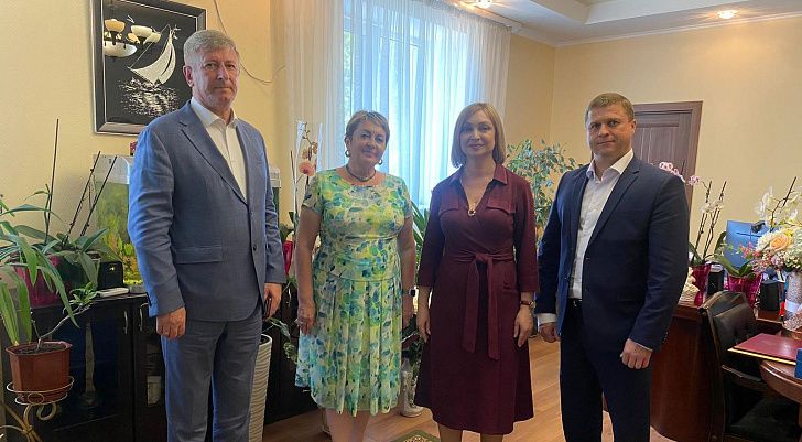 Руководители здравоохранения Волгоградской области и ЛНР обсудили перспективы сотрудничества