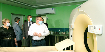 Руководство области проинспектировало модернизацию опорной больницы в Волжском