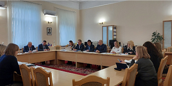 Александр Шевченко провел рабочее совещание