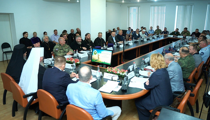 В Волгограде стартовал I межрегиональный форум Всемирного Русского Народного Собора