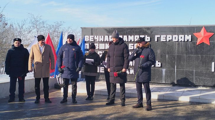 Дмитрий Григоров почтил память героев Сталинградской битвы