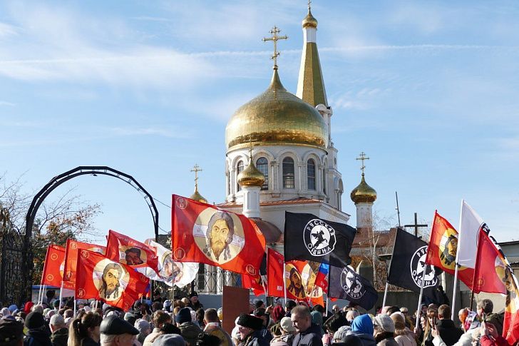 В Волжском прошел крестный ход