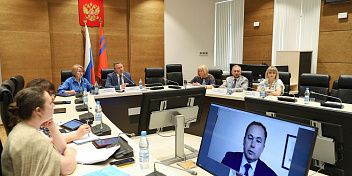 В облдуме рассмотрели вопросы трудоустройства инвалидов и бывших военнослужащих