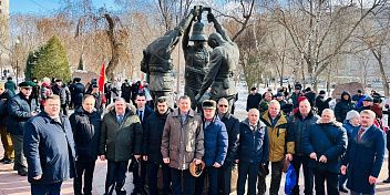 Депутат Волгоградской областной Думы Юрий Марамыгин почтил память воинов-интернационалистов
